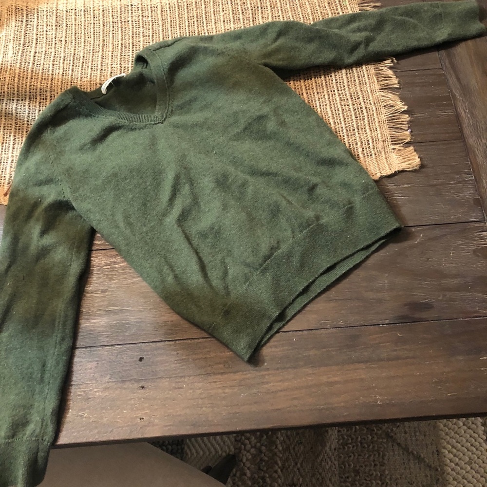 J crew Cashmere v neck sweater for toddler